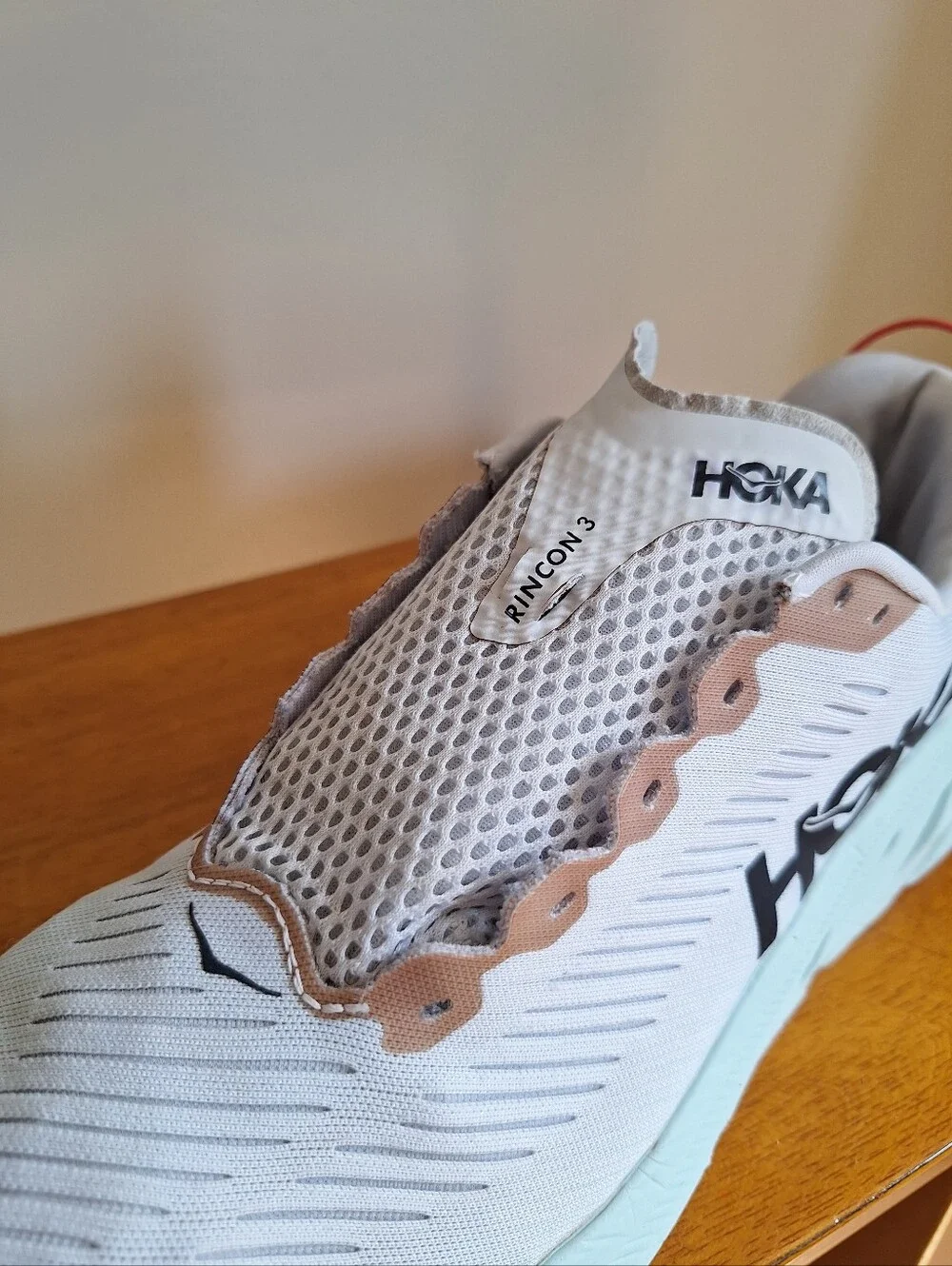 HOKA Rincon 3 Women's White Blue Glass Size 8.5B